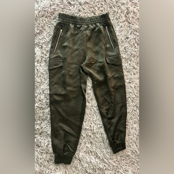 Zara Pants - Zara satin green jogging cargo pants, Size XS